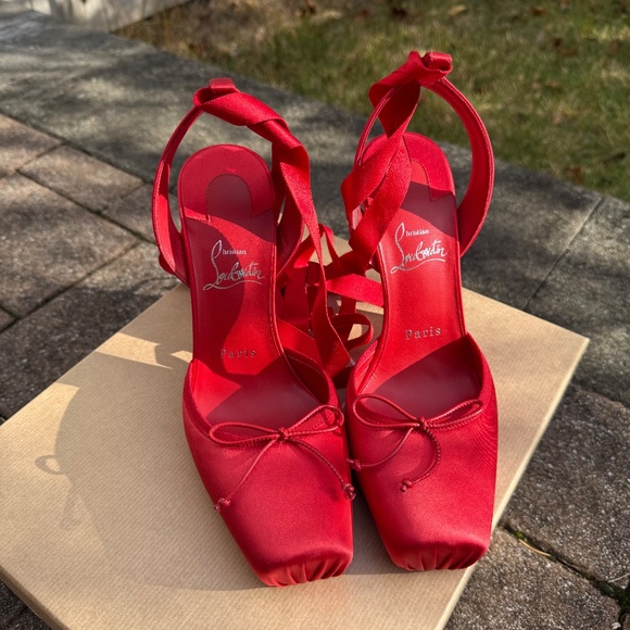 Christian Louboutin Cassia Ballerina Pumps - Picture 4 of 8